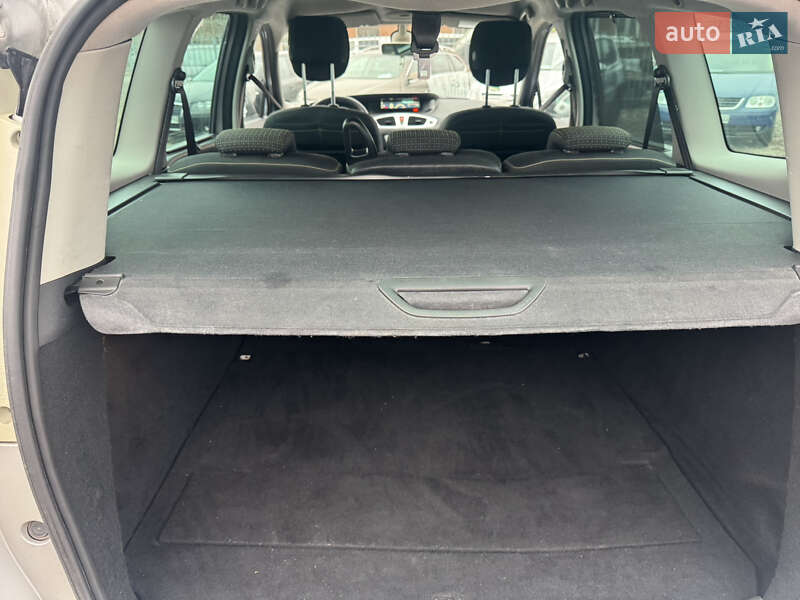 Минивэн Renault Grand Scenic 2011 в Староконстантинове