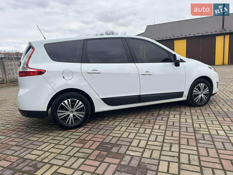 Renault Grand Scenic 2010