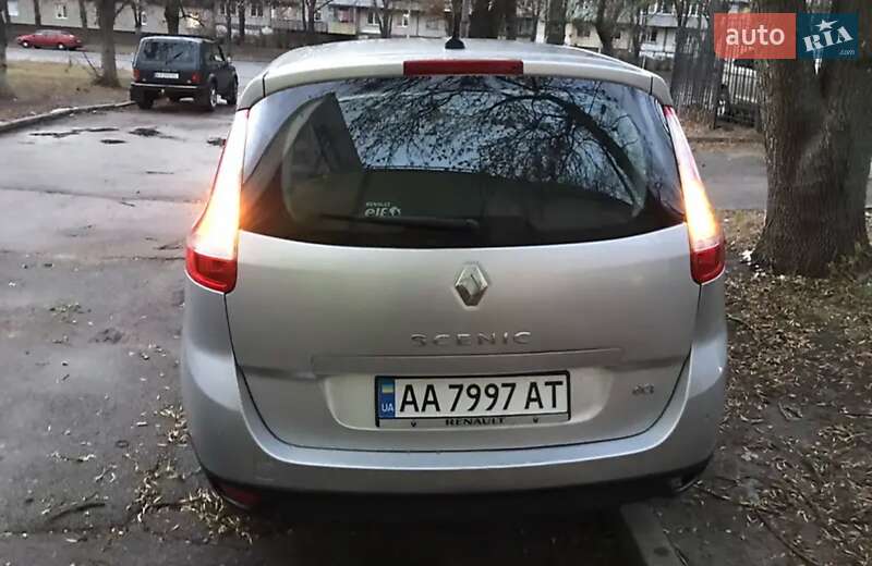 Минивэн Renault Grand Scenic 2011 в Киеве