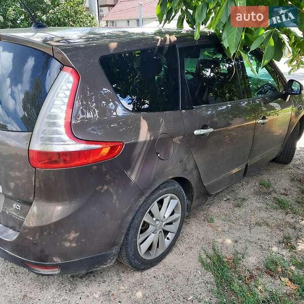 Renault Grand Scenic 2010