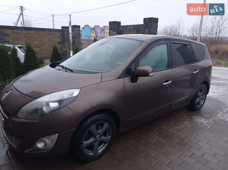 Мінівен Renault Grand Scenic 2009 в Луцьку