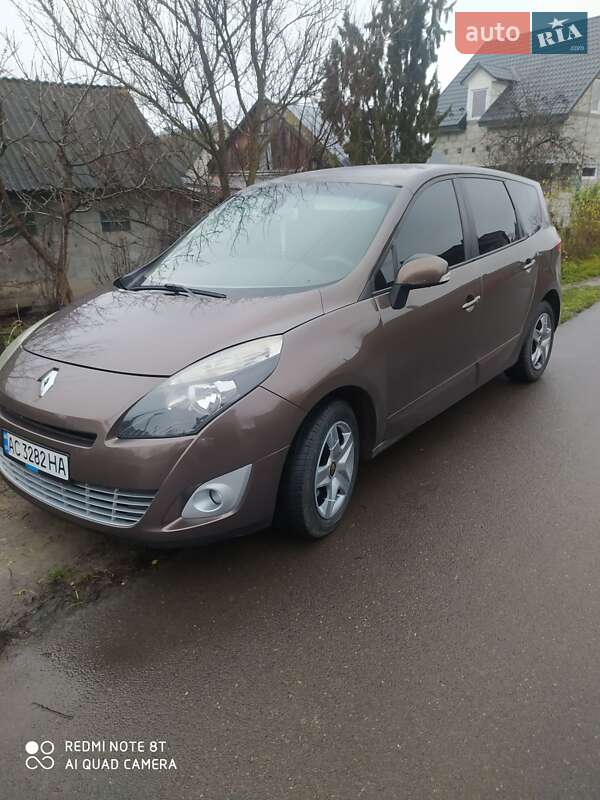 Мінівен Renault Grand Scenic 2011 в Володимирі