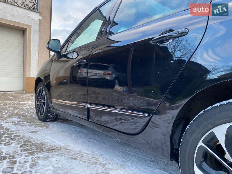 Минивэн Renault Grand Scenic 2015 в Черновцах фото 6 Минивэн Renault Grand Scenic 2015 в Черновцах