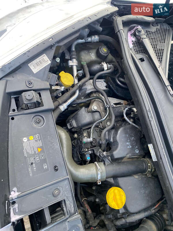 Минивэн Renault Grand Scenic 2015 в Черновцах фото 36 Минивэн Renault Grand Scenic 2015 в Черновцах