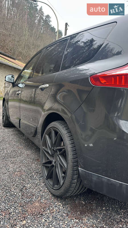 Минивэн Renault Grand Scenic 2009 в Харькове