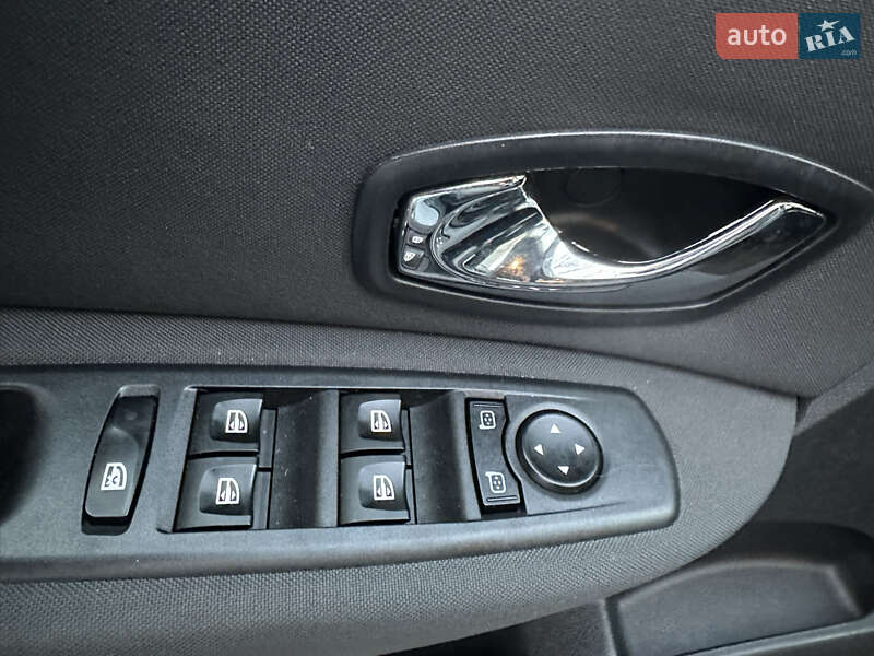 Минивэн Renault Grand Scenic 2013 в Днепре фото 24 Минивэн Renault Grand Scenic 2013 в Днепре