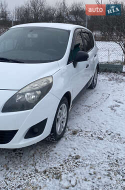 Мінівен Renault Grand Scenic 2009 в Кіцмані