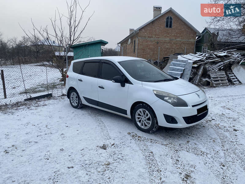 Мінівен Renault Grand Scenic 2009 в Кіцмані