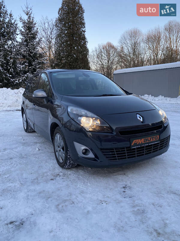 Renault Grand Scenic 2011