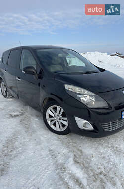 Минивэн Renault Grand Scenic 2011 в Коростене