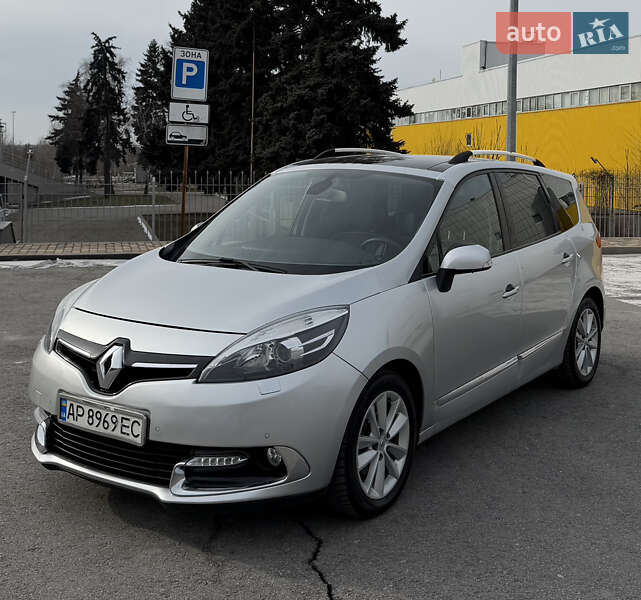 Renault Grand Scenic 2012