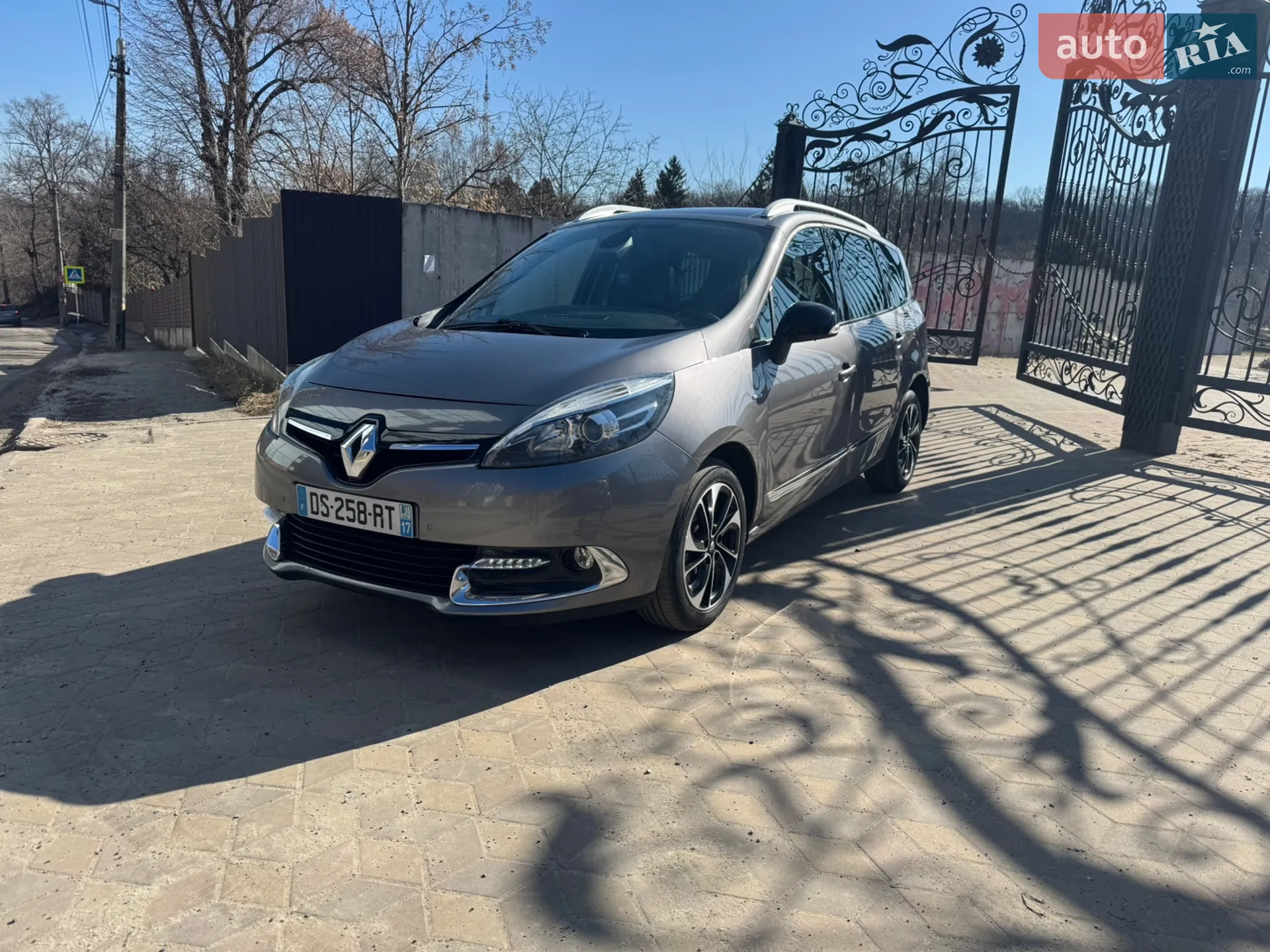 Renault Grand Scenic 2015