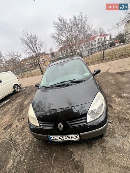 Renault Grand Scenic 2005