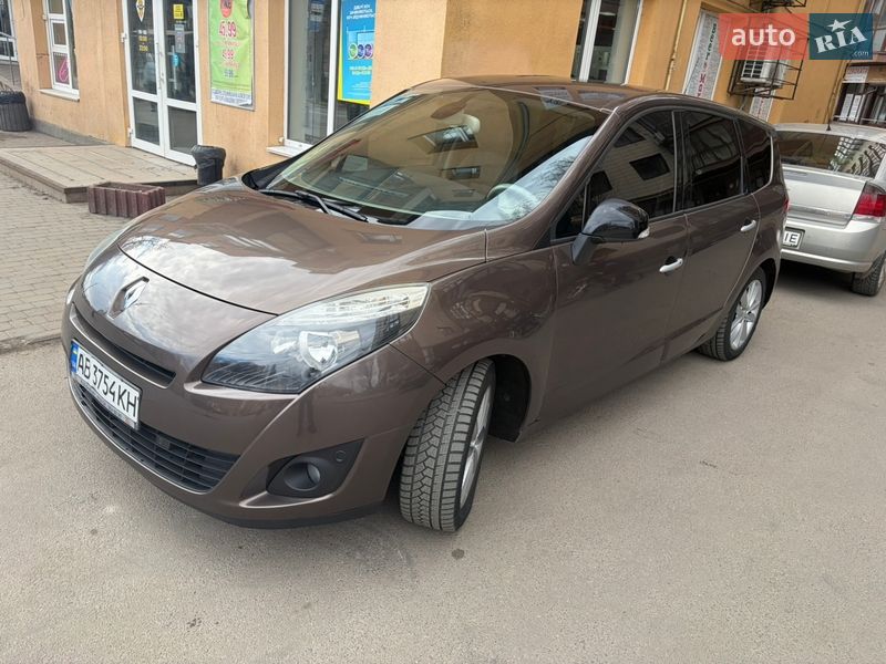 Renault Grand Scenic 2011