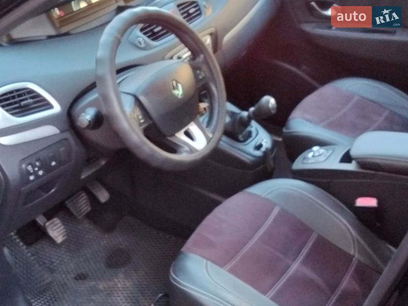 Минивэн Renault Grand Scenic 2010 в Сумах