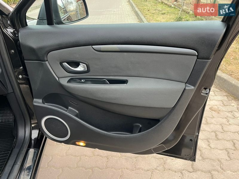 Минивэн Renault Grand Scenic 2009 в Черновцах фото 39 Минивэн Renault Grand Scenic 2009 в Черновцах
