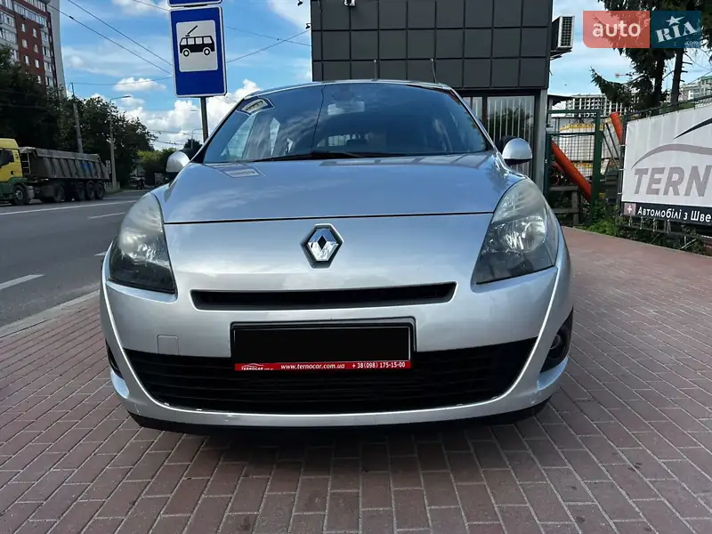 Renault Grand Scenic 2010