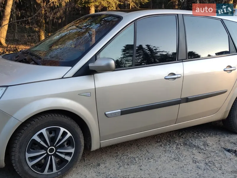 Renault Grand Scenic 2006