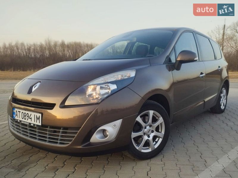 Renault Grand Scenic 2011