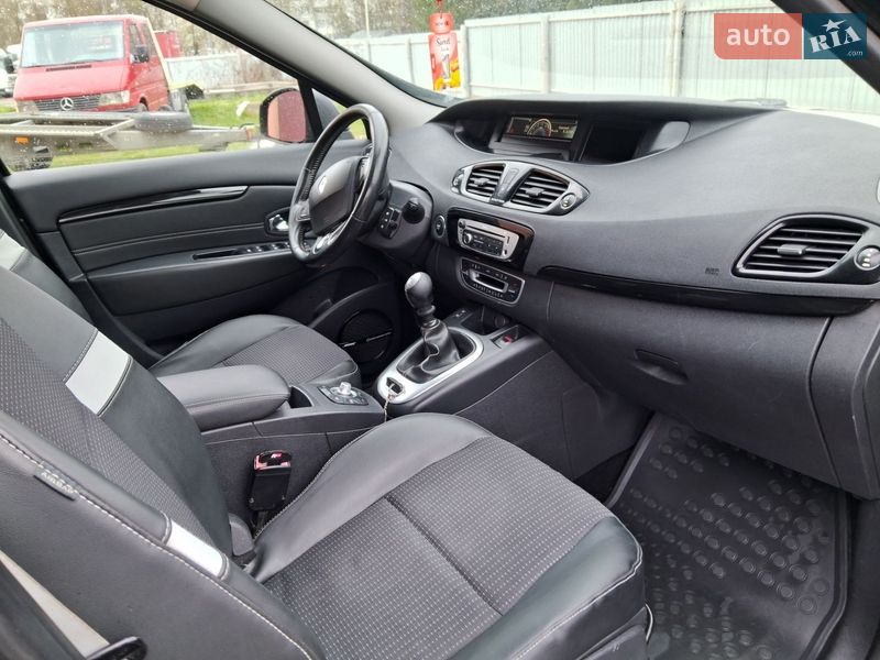 Минивэн Renault Grand Scenic 2013 в Новояворовске