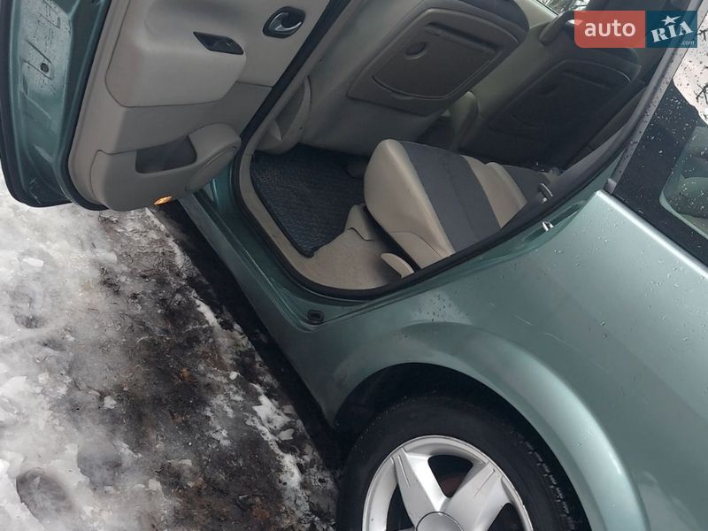 Минивэн Renault Grand Scenic 2004 в Машевке