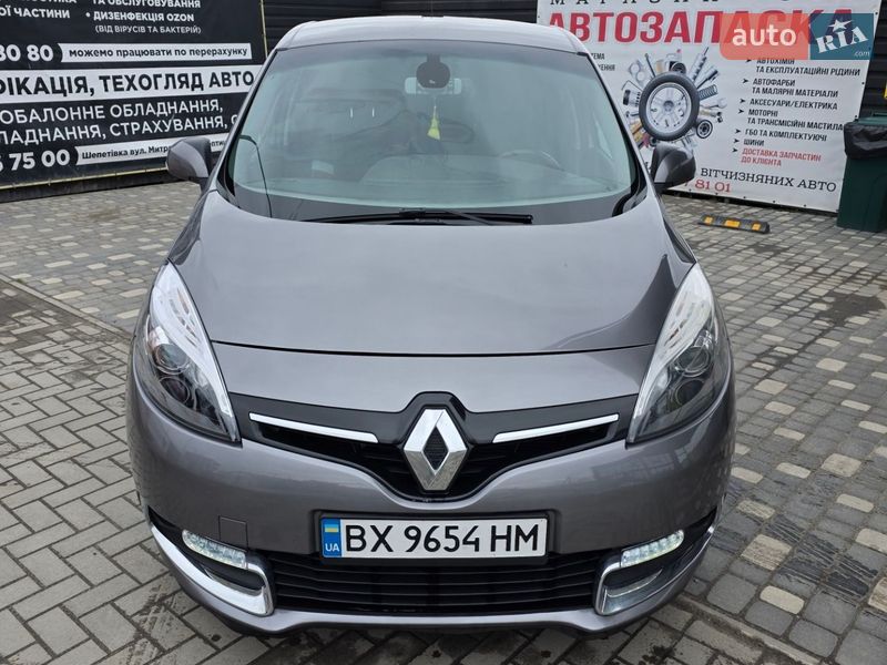 Renault Grand Scenic 2015