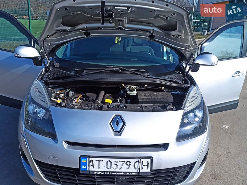 Минивэн Renault Grand Scenic 2010 в Ивано-Франковске