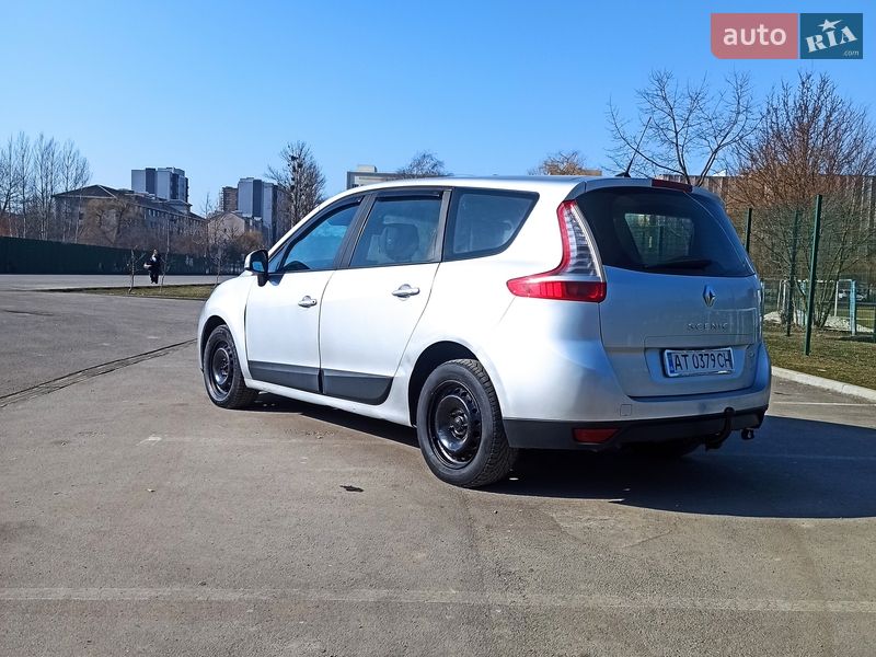 Минивэн Renault Grand Scenic 2010 в Ивано-Франковске