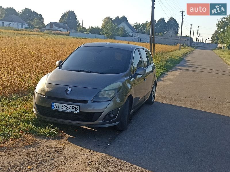 Renault Grand Scenic 2010