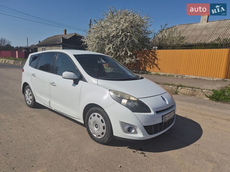 Renault Grand Scenic 2010