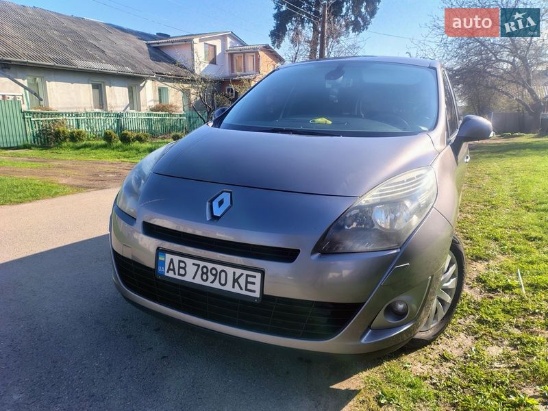 Renault Grand Scenic 2011