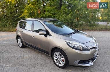 Минивэн Renault Grand Scenic 2012 в Кельменцах