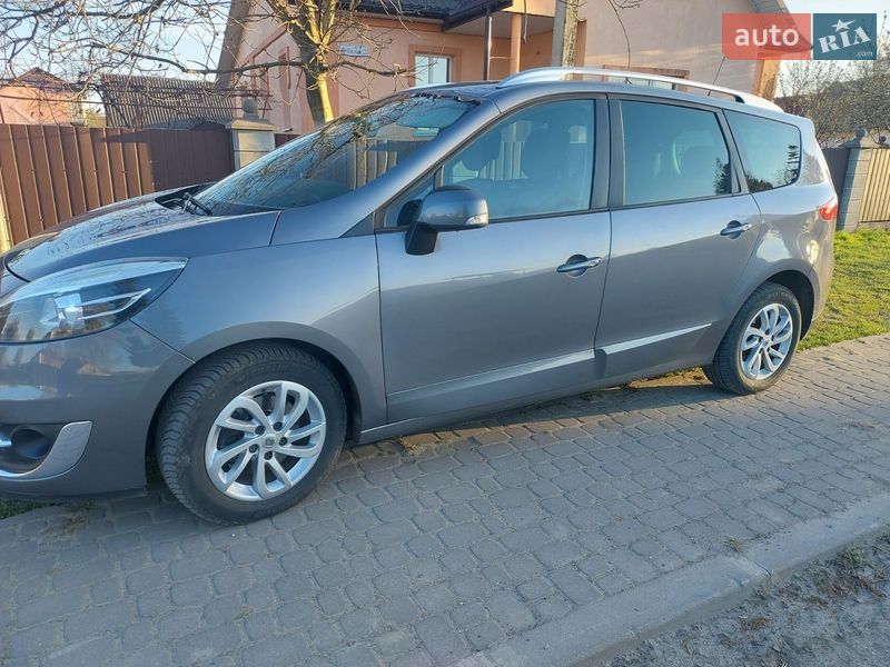 Renault Grand Scenic 2012