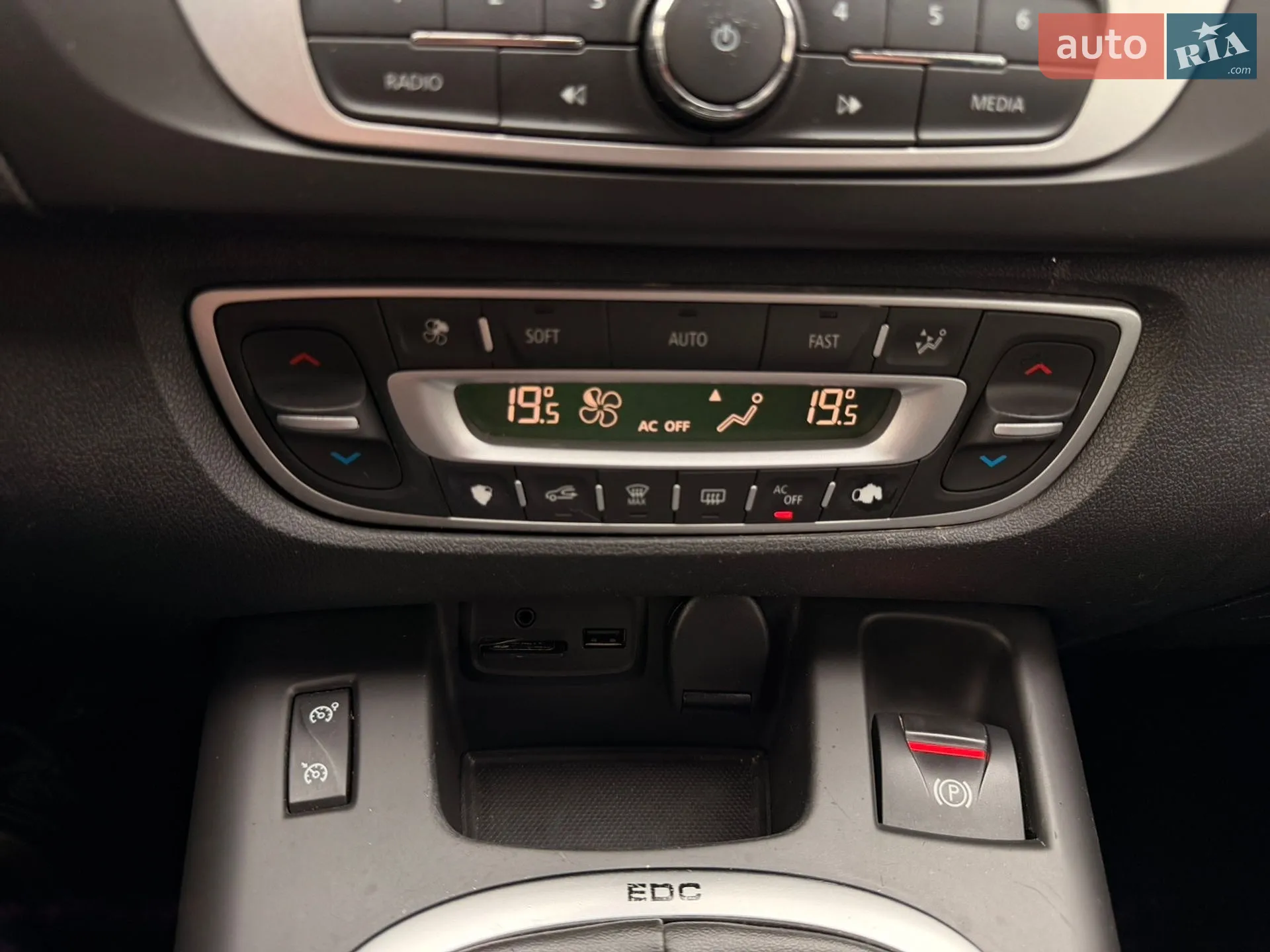 2015 Renault Scenic - мініатюра 26