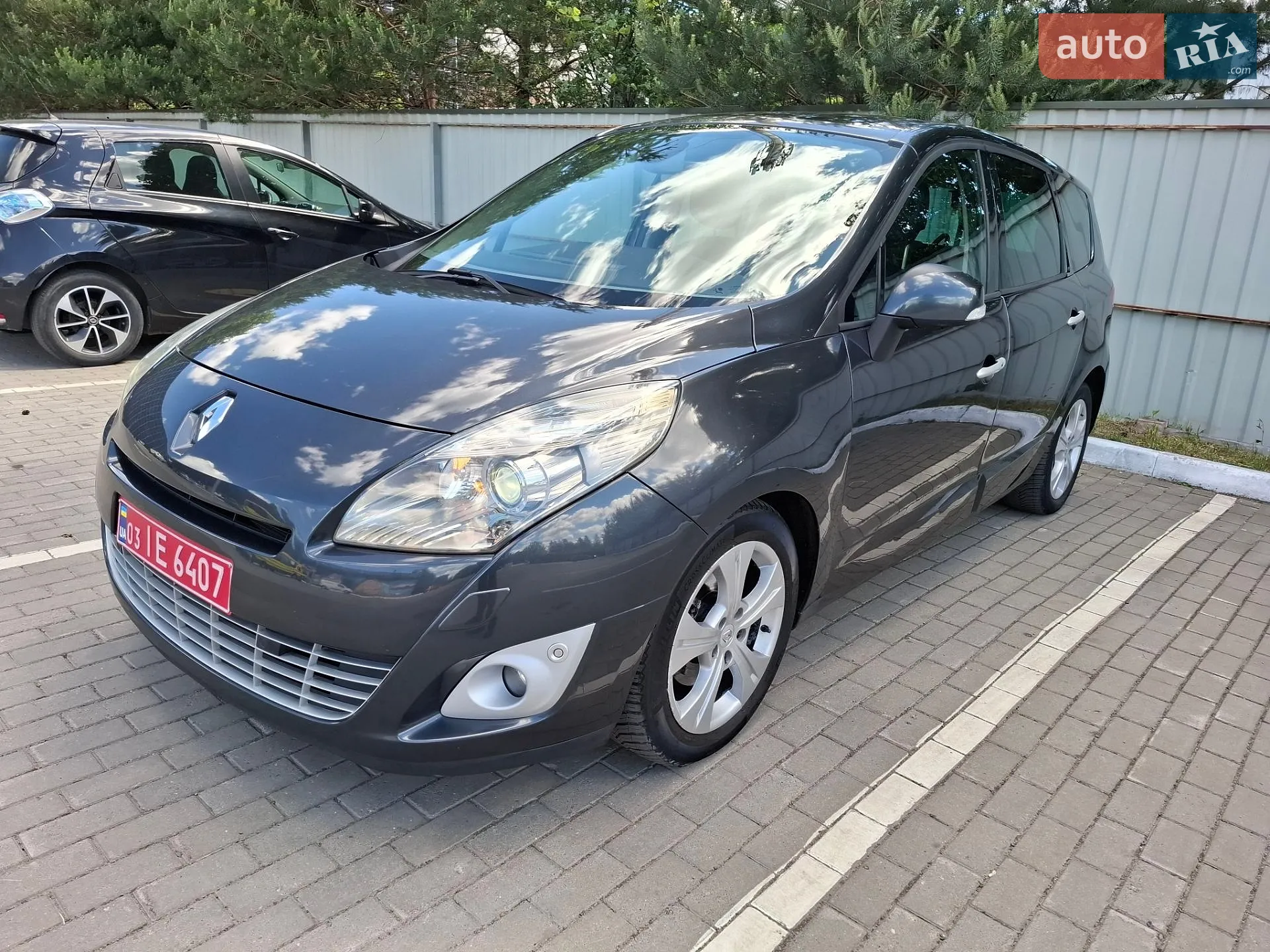2010 Renault Scenic - мініатюра 28