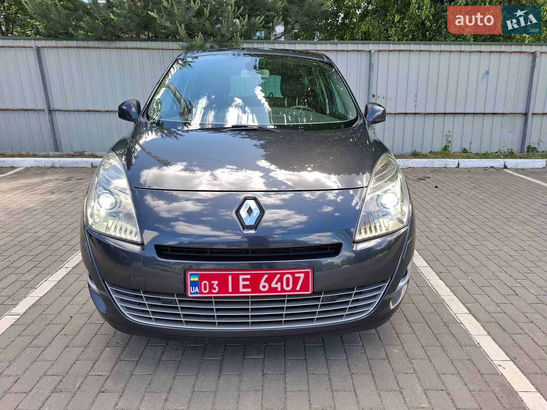 2010 Renault Scenic - мініатюра 27