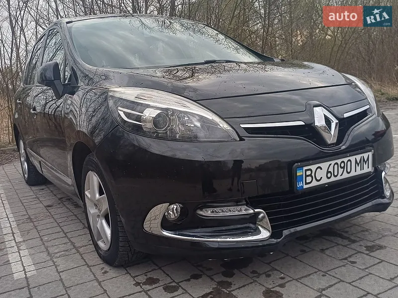 Renault Grand Scenic 2015