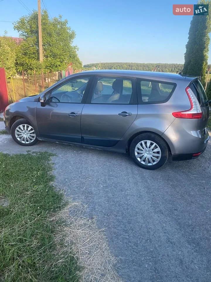 2010 Renault Scenic - мініатюра 10