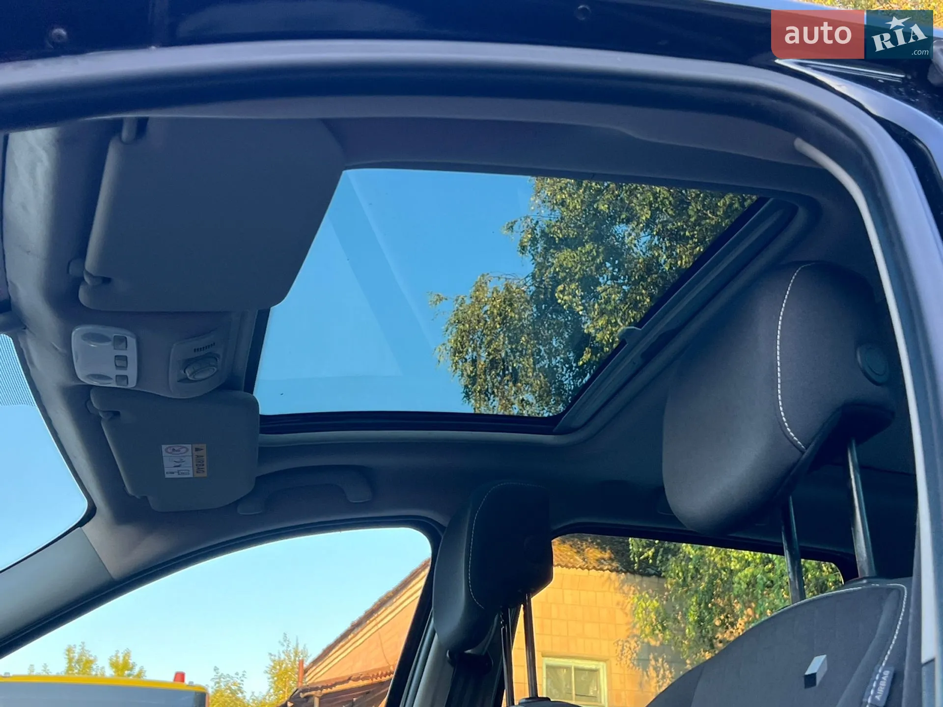 2015 Renault Scenic - мініатюра 30