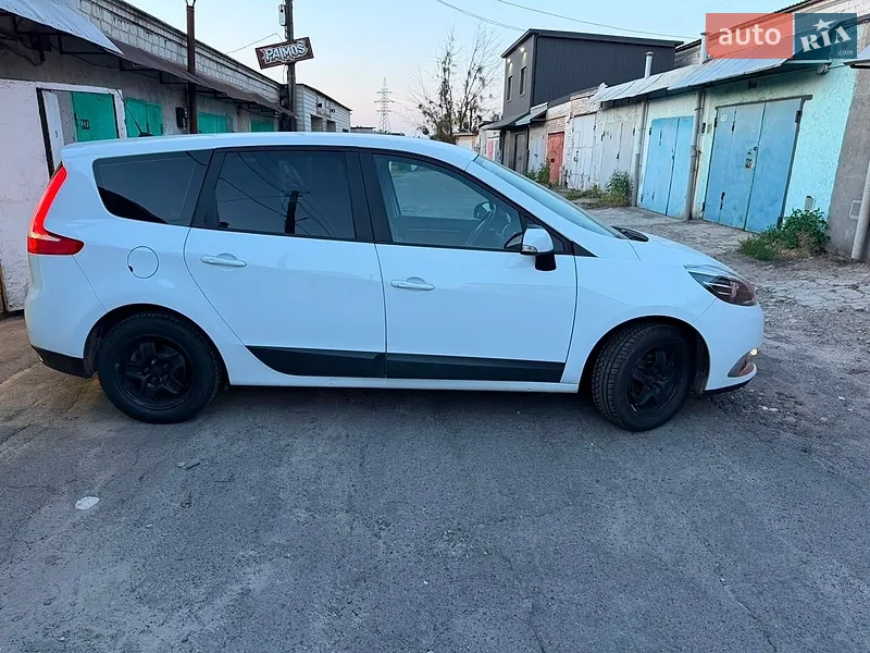Renault Grand Scenic