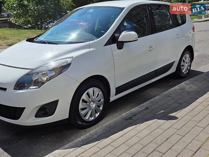 Renault Grand Scenic