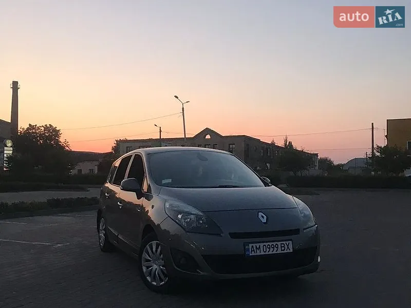 Renault Grand Scenic 2009