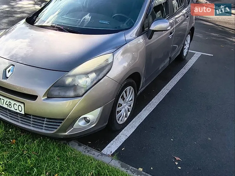 Renault Grand Scenic 2009