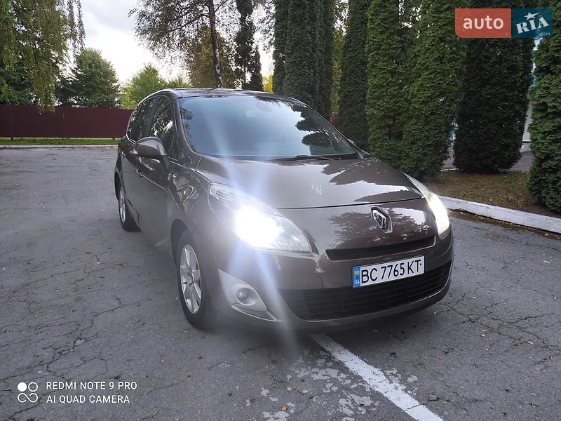 Renault Grand Scenic 2010