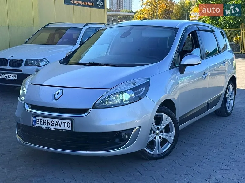 Renault Grand Scenic 2012