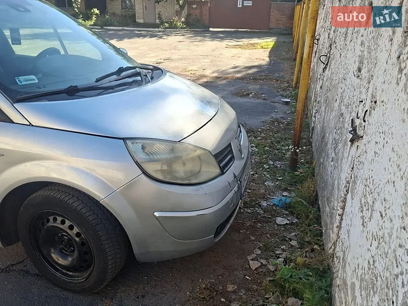 Renault Grand Scenic 2004