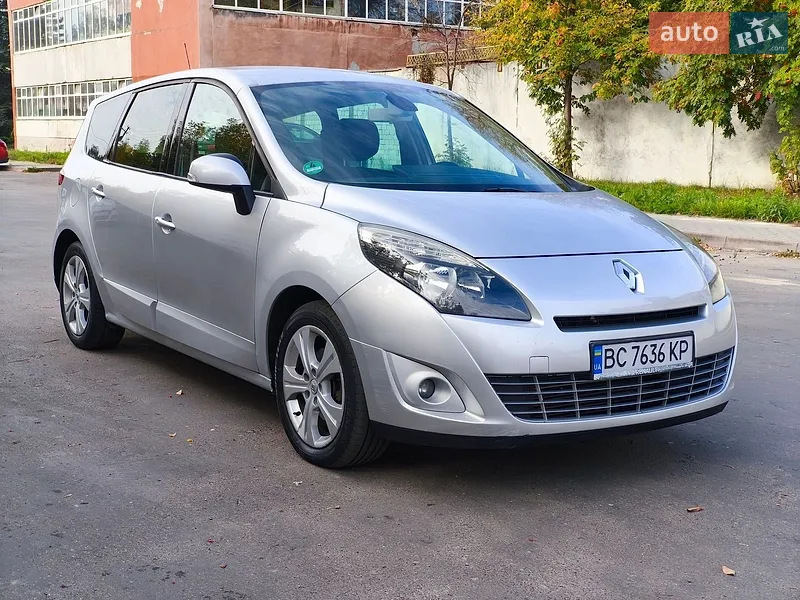 Renault Grand Scenic 2010