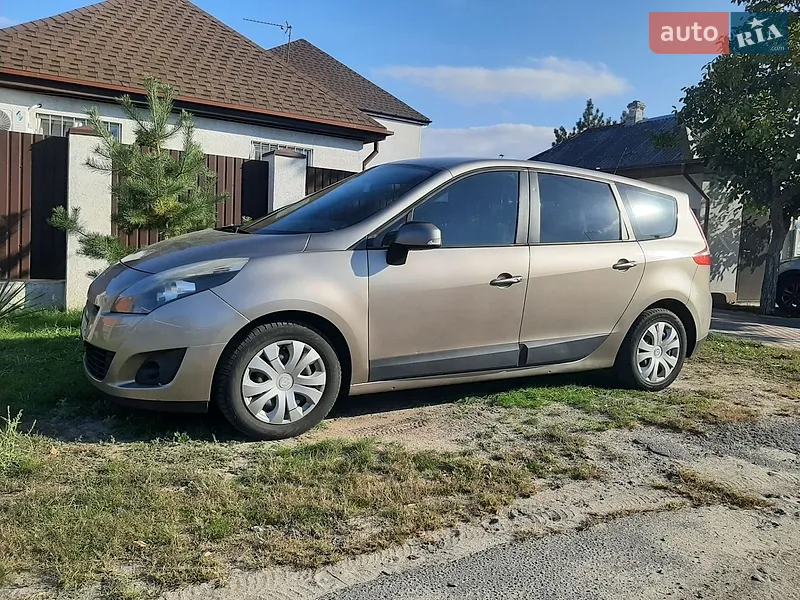 Renault Grand Scenic