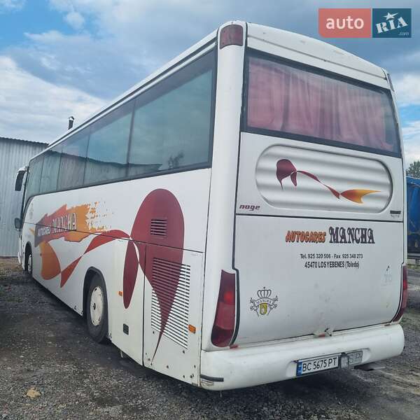 Туристический / Междугородний автобус Renault Iliade 1998 в Шептицькому