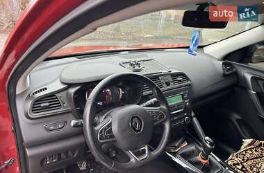 Внедорожник / Кроссовер Renault Kadjar 2015 в 